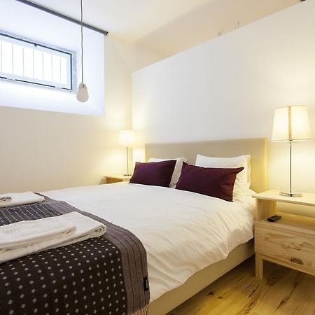 Joivy Cosy 1-Bed Flat With Workspace In Santa Catarina, Moments From Luis De Camoes Sq Lisboa Pokoj fotografie