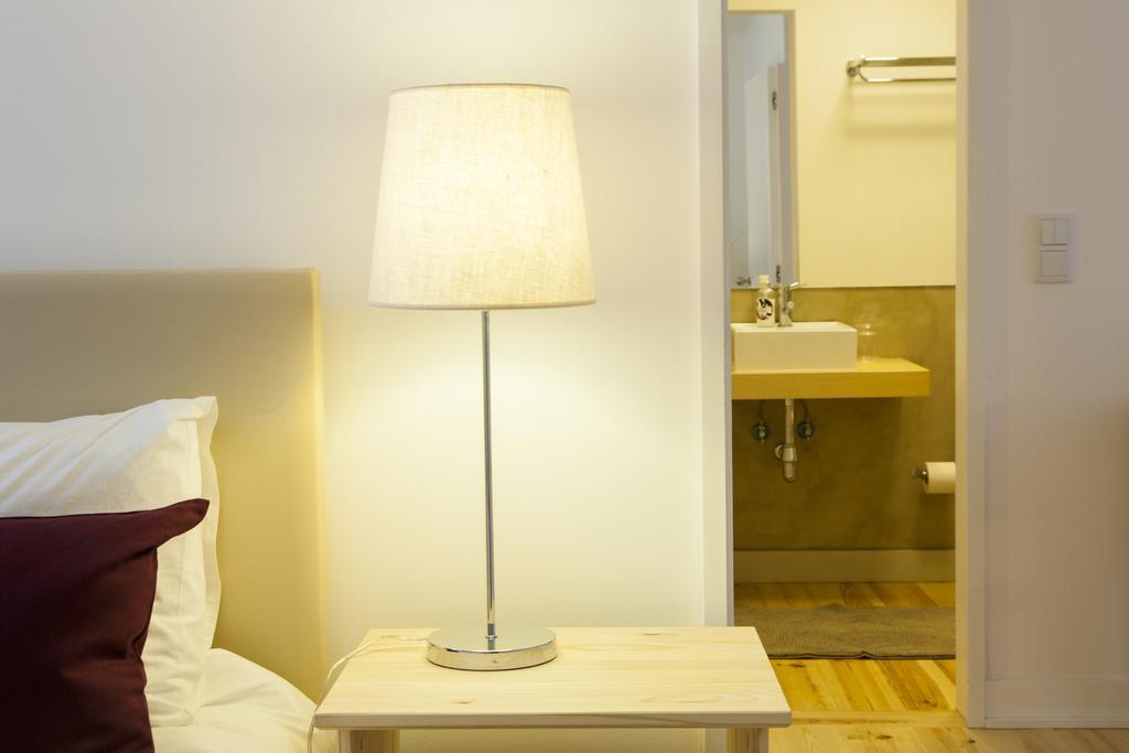 Joivy Cosy 1-Bed Flat With Workspace In Santa Catarina, Moments From Luis De Camoes Sq Lisboa Pokoj fotografie