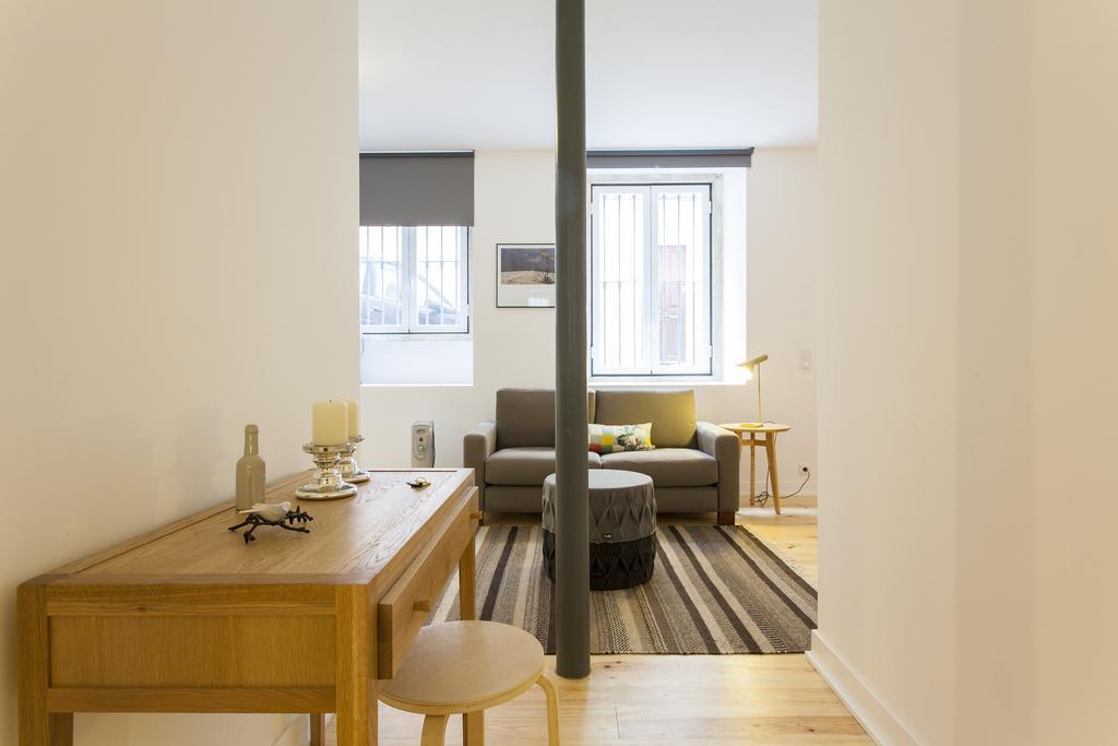 Joivy Cosy 1-Bed Flat With Workspace In Santa Catarina, Moments From Luis De Camoes Sq Lisboa Pokoj fotografie