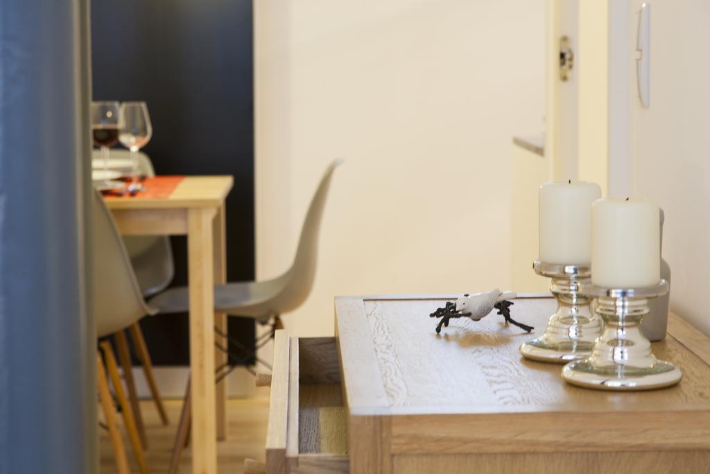 Joivy Cosy 1-Bed Flat With Workspace In Santa Catarina, Moments From Luis De Camoes Sq Lisboa Pokoj fotografie