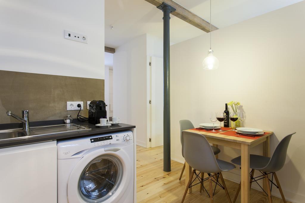 Joivy Cosy 1-Bed Flat With Workspace In Santa Catarina, Moments From Luis De Camoes Sq Lisboa Pokoj fotografie